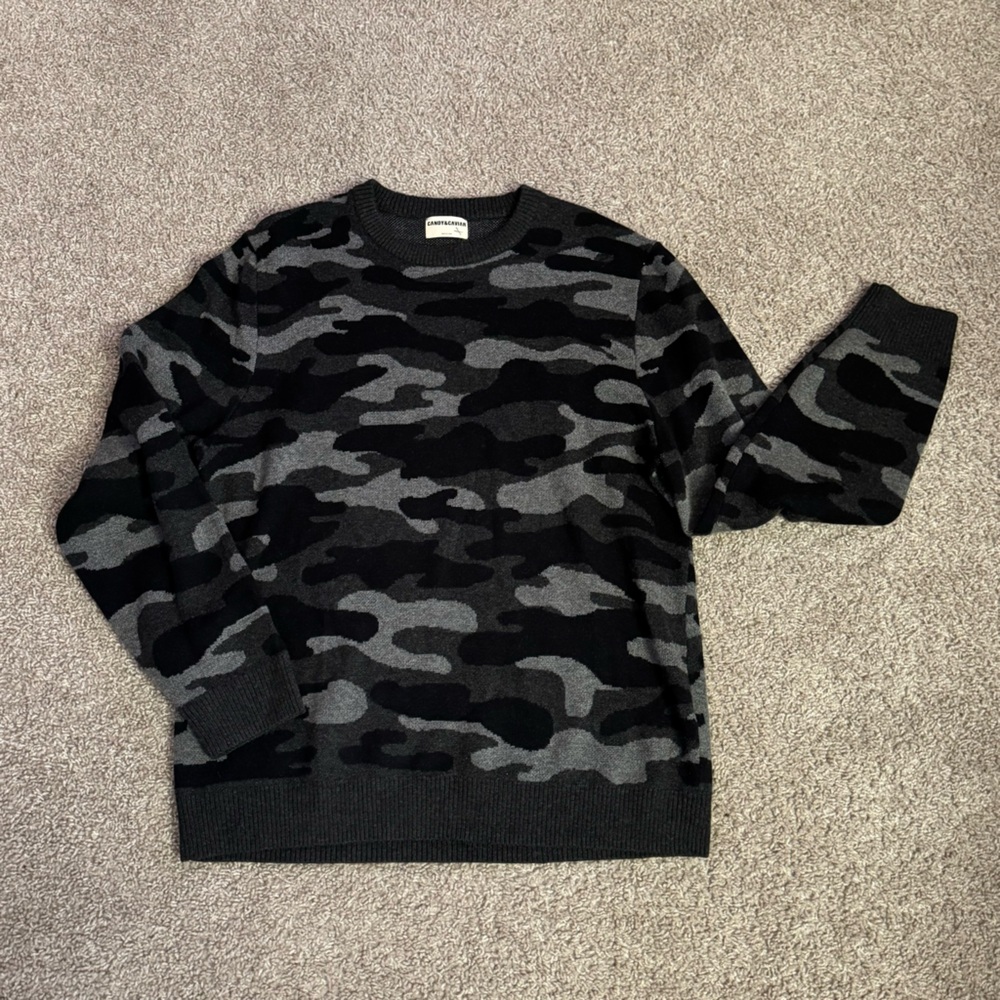 Candy&Caviar Black and Grey Camo men’s sweater